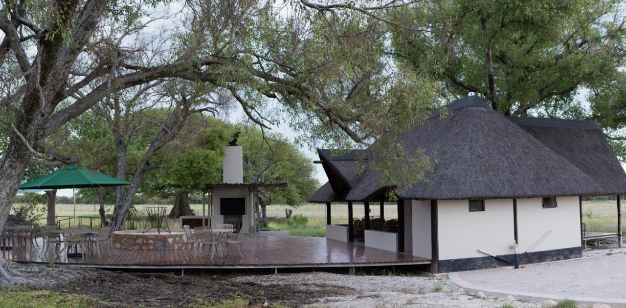 La Rochelle Lodge Okaukuejo Exterior foto